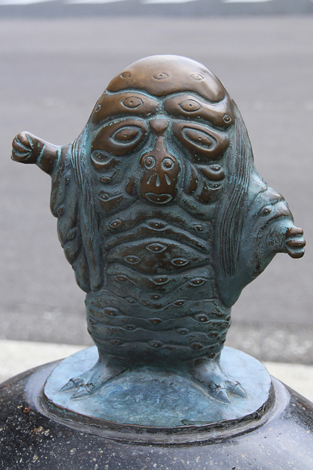 Sakaiminato_Mizuki_Shigeru_Road_Hyakume_Statue_1.JPG